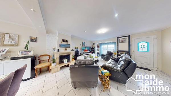 HAUT-FLOIRAC – MAISON FAMILIALE DE PLAIN-PIED, 4 CHAMBRES, PISCINE ET GARAGE