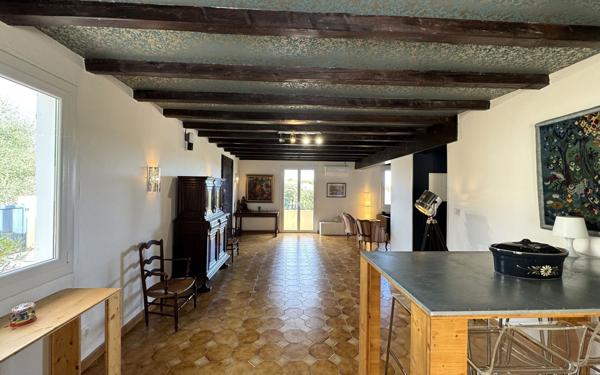 Maison à vendre    4 pièces •  Pézenas