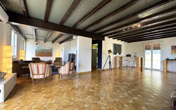 Maison à vendre    4 pièces •  Pézenas