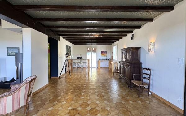 Maison à vendre    4 pièces •  Pézenas