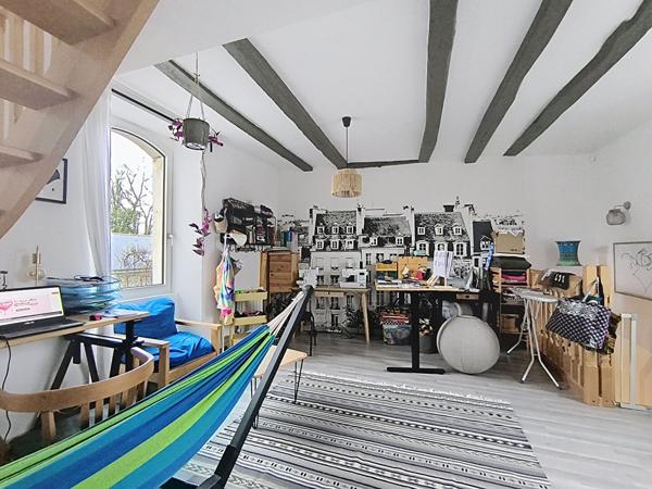 EXCLUSIVITÉ Maison de ville pleine de charme rénovée à FENEU