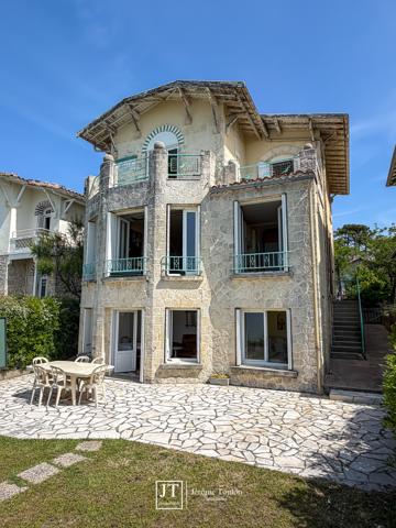 Maison 8 pièce(s) 6 chambre(s) 160 m²