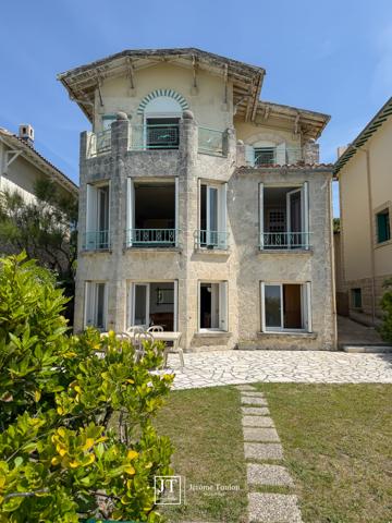 Maison 8 pièce(s) 6 chambre(s) 160 m²