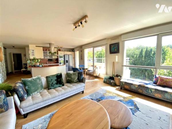 APPARTEMENT / TERRASSE / GARAGE ET PARKING
