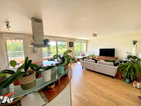 APPARTEMENT / TERRASSE / GARAGE ET PARKING
