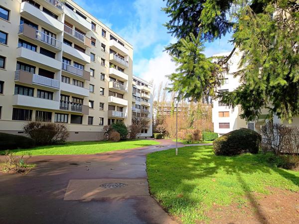 copropriété standing 1965 - 5 min à pied de la gare