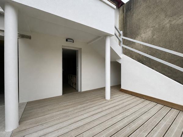 Immeuble Nantes - 3 appartements + terrain