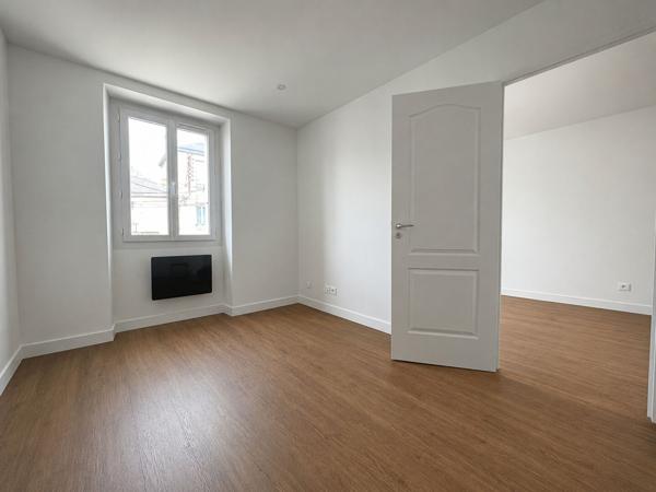 Immeuble Nantes - 3 appartements + terrain