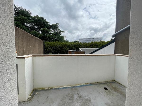 Immeuble Nantes - 3 appartements + terrain