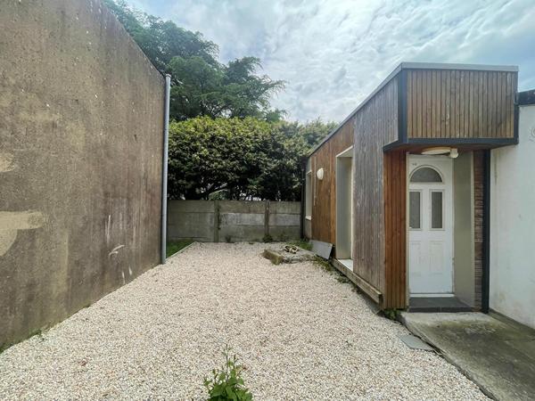 Immeuble Nantes - 3 appartements + terrain