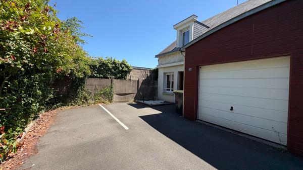 Maison à Pellouailles les vignes de 5 pièces avec garage et jardin.