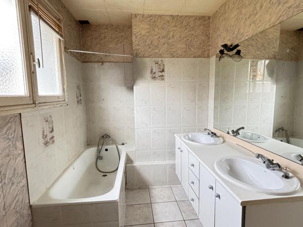 Maison 4 chambres avec jardin et garage