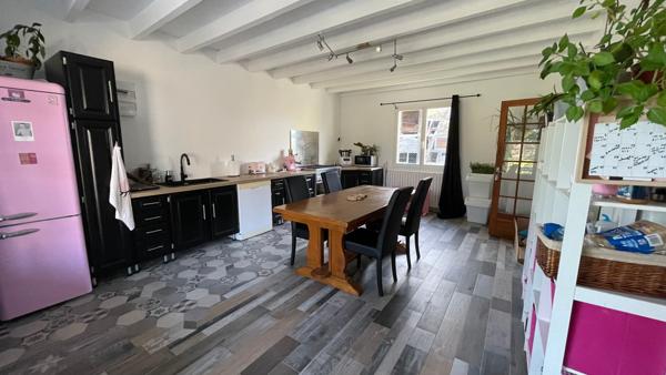 Maison de 135m² et dépendances sur un terrain clos de 1368m²