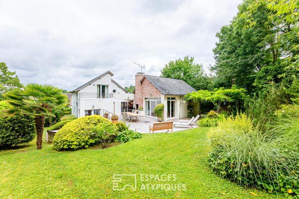 Villa d’architecte bois et brique dans un écrin de nature préservé à Soisy sous Montmorency