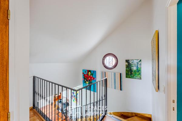 Villa d’architecte bois et brique dans un écrin de nature préservé à Soisy sous Montmorency