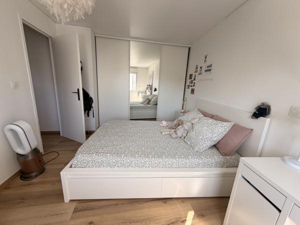 Maison
                                                                                                                                                                                                                                                                                                                        4 pièce(s)                                                                                                                                                                                                          3 chambre(s)                                                                                                                                                                                                          114  m²