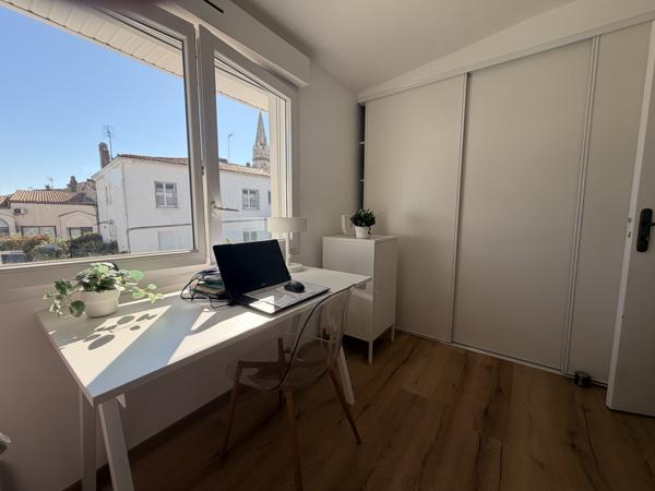 Maison
                                                                                                                                                                                                                                                                                                                        4 pièce(s)                                                                                                                                                                                                          3 chambre(s)                                                                                                                                                                                                          114  m²