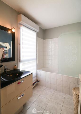 Maison 69.59 m² à Marseille 13009