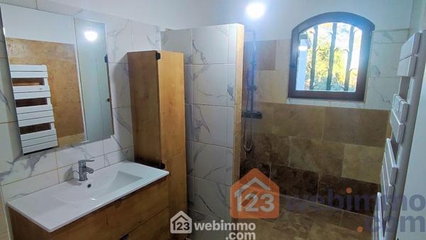Villas 121 m² à Vernègues 13116