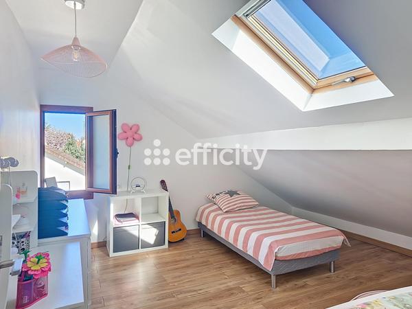 Maison 5 pièces - 118 m² Exclusivité efficity