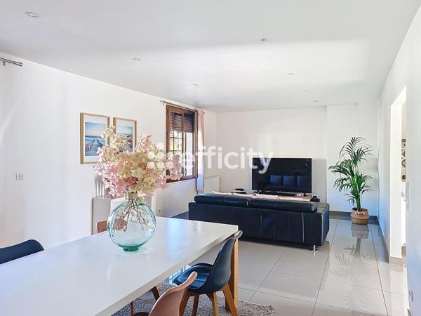 Maison 5 pièces - 118 m² Exclusivité efficity