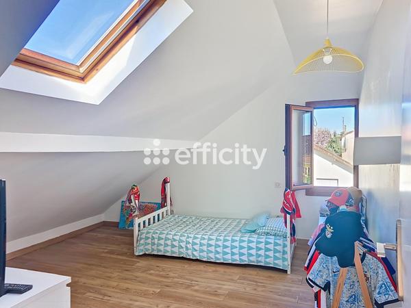 Maison 5 pièces - 118 m² Exclusivité efficity