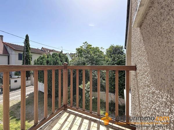 Vente                                                      Maison
                        
                     8 pièces                      160 m2                     à Nanterre