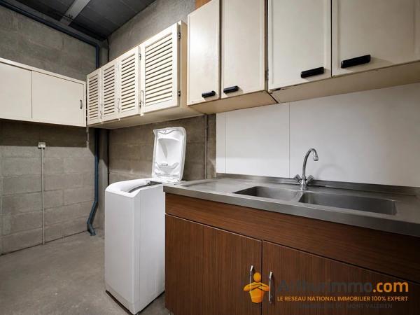 Vente                                                      Maison
                        
                     8 pièces                      160 m2                     à Nanterre