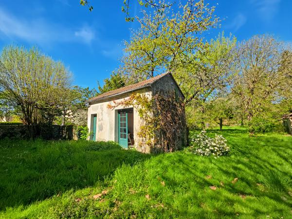 Maison 7 pièces, 160m² + dépendances
