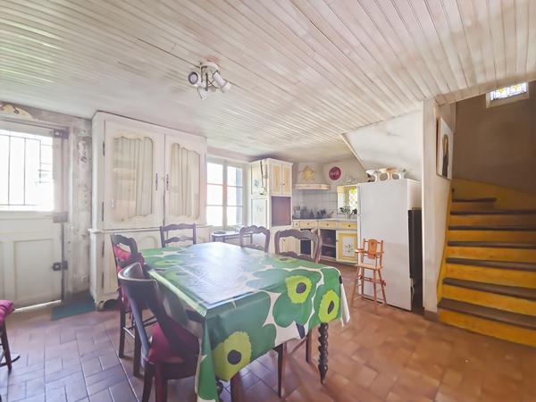 Maison 7 pièces, 160m² + dépendances