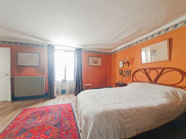 Maison 7 pièces, 160m² + dépendances
