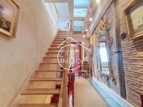 STE FOY, COEUR BASTIDE : Belle maison citadine au fil de l''eau