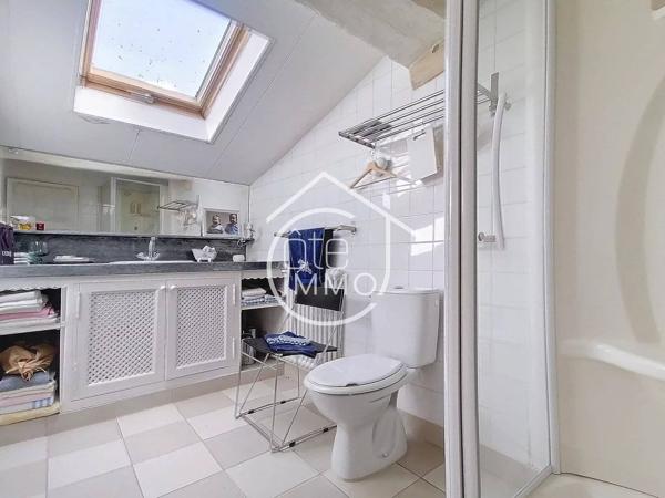 STE FOY, COEUR BASTIDE : Belle maison citadine au fil de l''eau