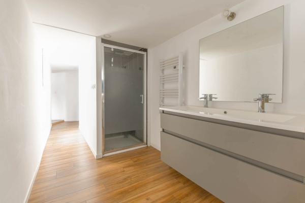 Appartement
         4 pièces
        - 94 m² Exclusivité 242 000 € *