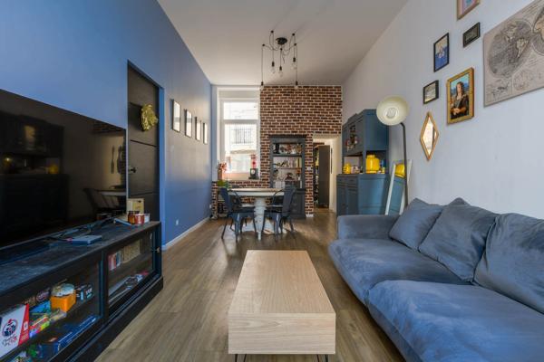 Appartement
         4 pièces
        - 94 m² Exclusivité 242 000 € *