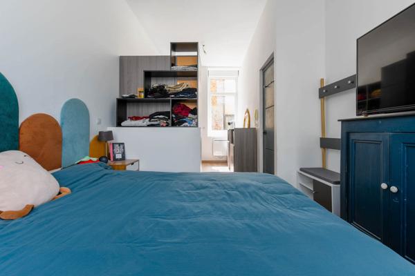 Appartement
         4 pièces
        - 94 m² Exclusivité 242 000 € *