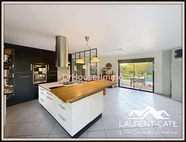 Maison à vendre 6 pièces de 187 m²