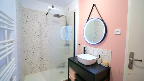 Appartement rénové à LA VALENTINE (13011)