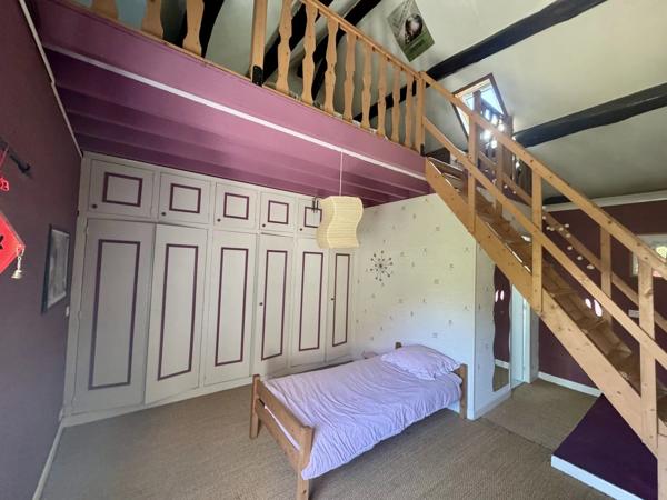 Vente                                                      Maison
                        
                     7 pièces                      200 m2                     à Ronquerolles