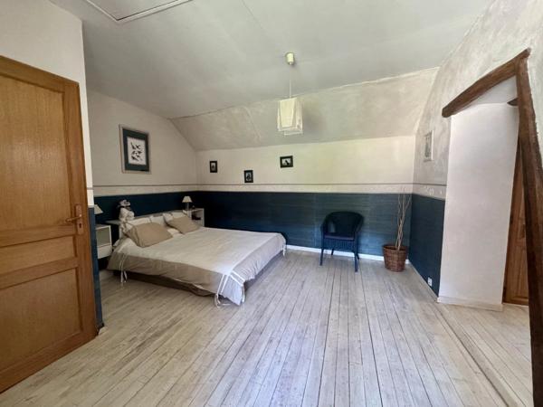 Vente                                                      Maison
                        
                     7 pièces                      200 m2                     à Ronquerolles
