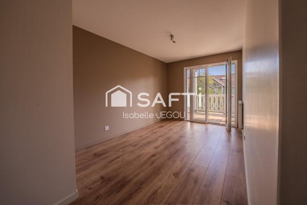 Bel appartement avec sa terrasse sud-ouest et ses grands espaces de vie lumineux