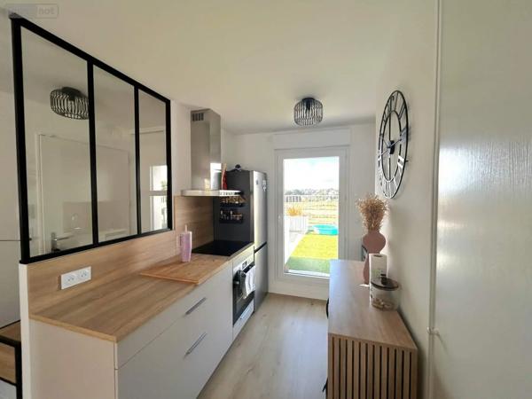 Location - Appartement La Chapelle-des-Fougeretz 35520 3 pièces 60 m 2