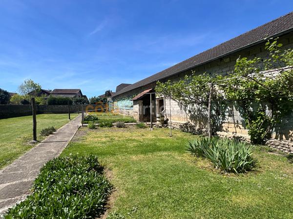 Vente Maison186,47 m² - 8 Pièces - ORLEIX (65800)