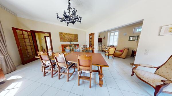 Vente Maison186,47 m² - 8 Pièces - ORLEIX (65800)