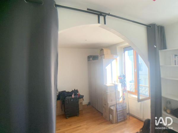 Location studio 27 m² Nanterre