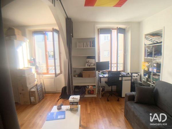 Location studio 27 m² Nanterre
