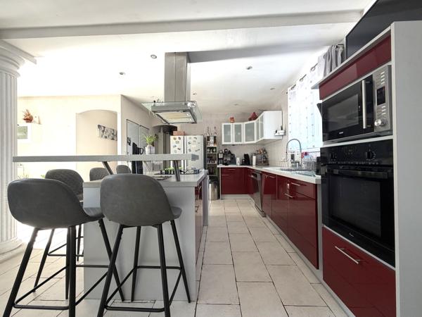 Berre-l'Étang (13130) Maison T6 165 M2 Berre L'étang