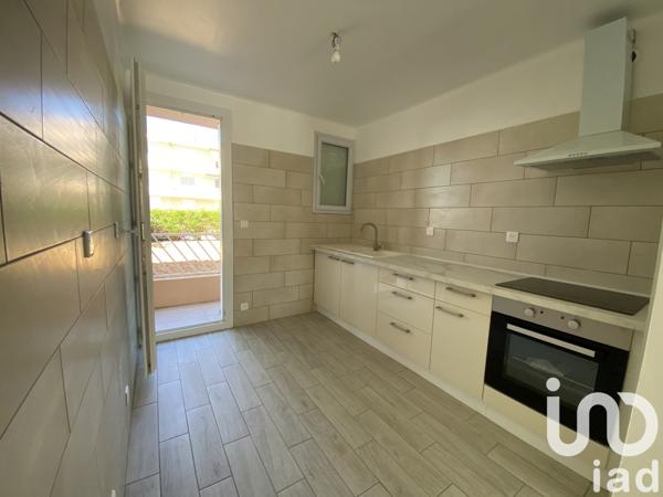 Appartement 3 pièces de 62 m² à Sanary-sur-Mer (83110)