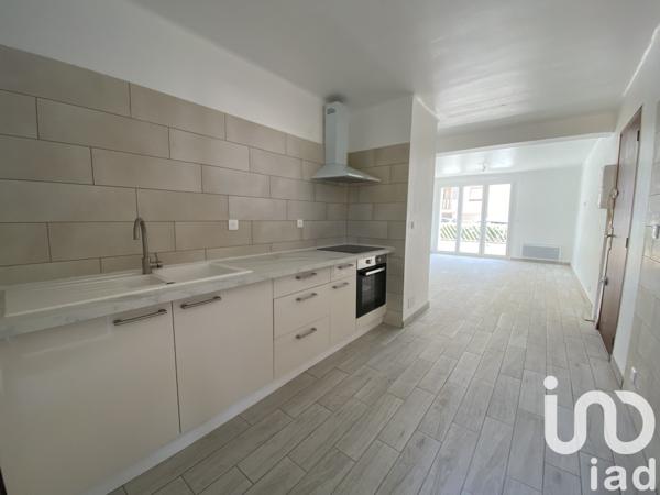 Appartement 3 pièces de 62 m² à Sanary-sur-Mer (83110)