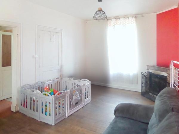 Maison de campagne 74m2, 2 chambres en plein cœur de la nature